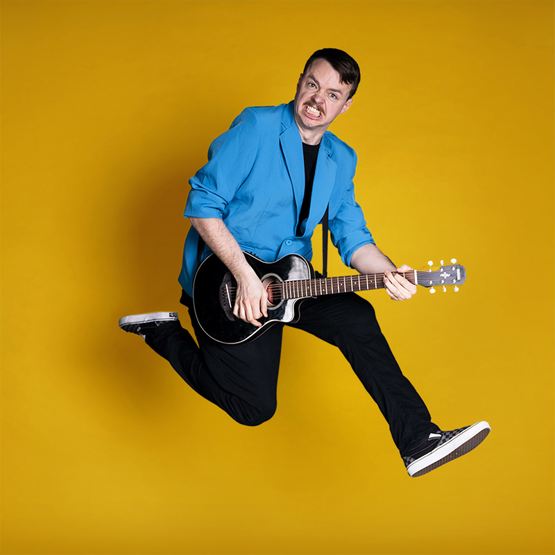 1000% Musical Comedy!